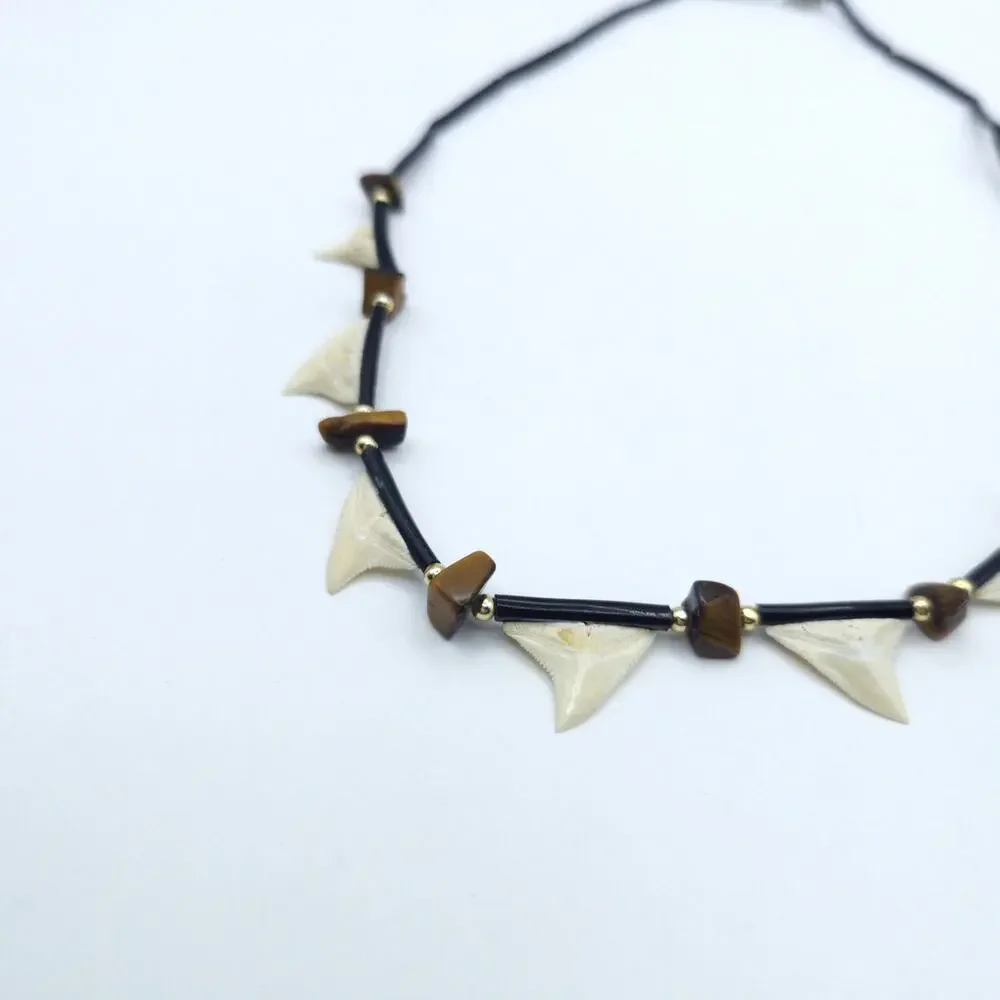 Vintage Shark Tooth Black Coral Tigers Eye Beaded Necklace 19